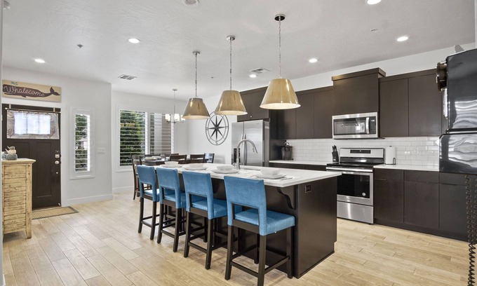 Washington Fields Condo | By the Sea | Ocean Vibes in the Mountains!