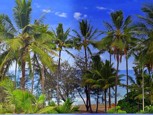 Port Douglas Apartment | By The Sea Port Douglas