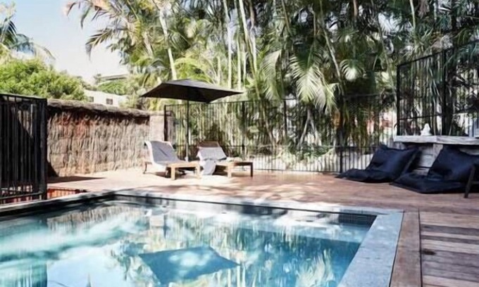 Byron Bay House | BYRON BAY BLACK - The Kingsley