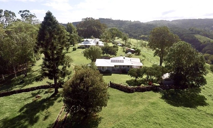Federal Cottage | Byron Hinterland Farm Cottage on Cattle property