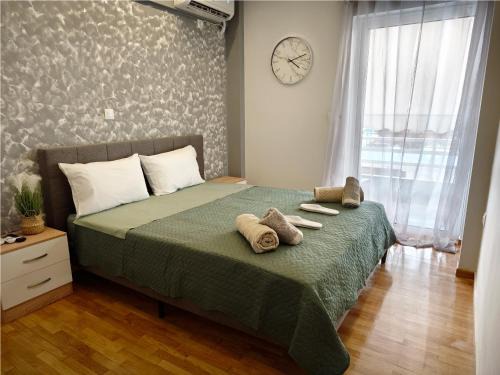 Vyronas Apartment | Byron's Corner Chic Athenian Hideaway