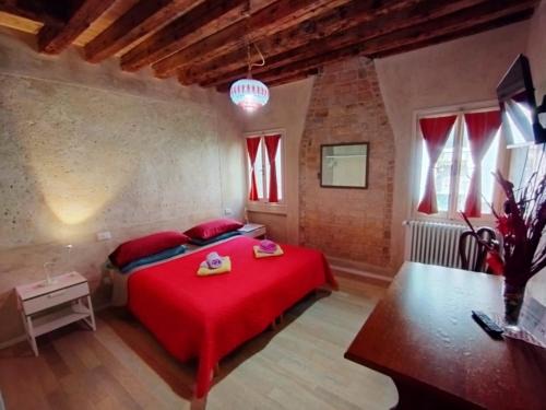 Castello Apartment | Cà Lirica