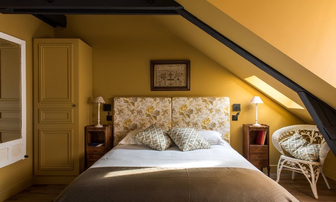 Dieppe Apartment | Célestine -Apartment-Exclusive-Ensuite with Shower