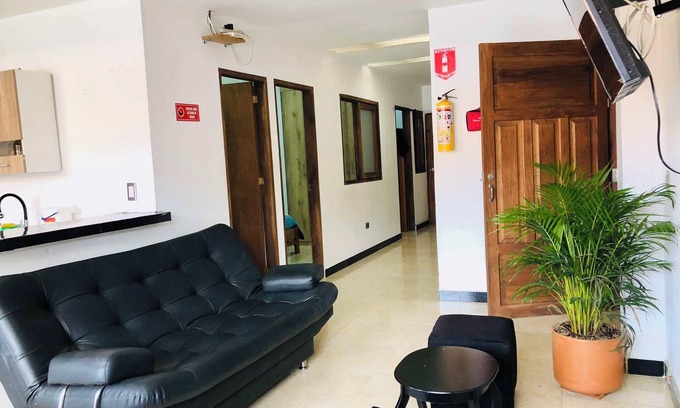 Jardin Apartment | Cómodo Apartamento con Balcón y TV Cerca al Parque