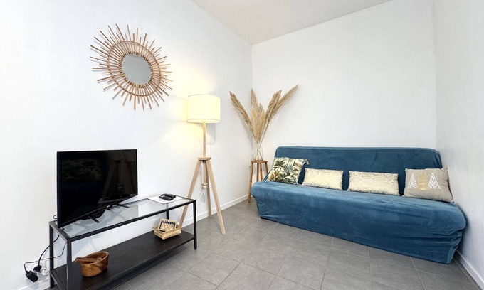 Old Town Apartment | C OT Maison de la Place - Old Town