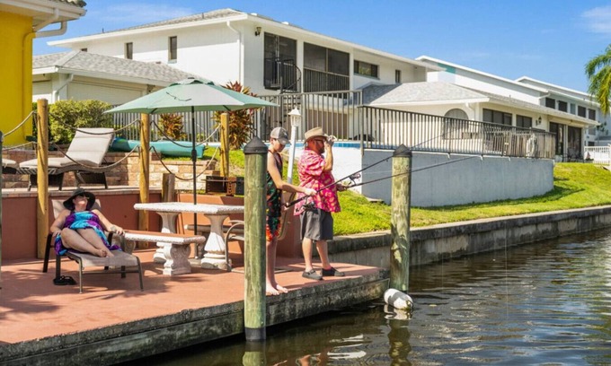 Caloosahatchee Condo | #C Seatuit/Swim/Boat/Fish/Kayak/Relax/Vacay#C