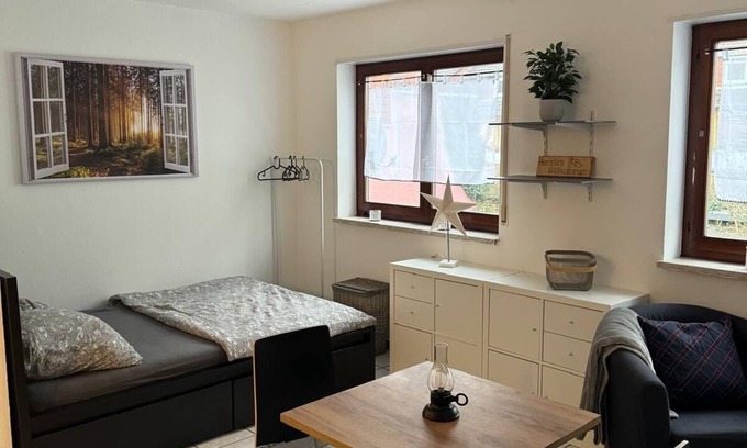 Kaiserslautern Apartment | C&V Urban Retreat: 2 PP -1 room + WLAN + smart TV