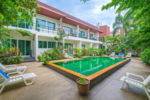 Nai Harn Apartment | C199 Condo 1BR Walk to Lake, Beach, Bars & Market