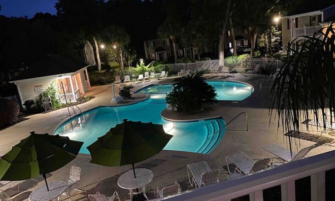 Saint Simons Island Condo | C2 Pet-friendly, 1 BR, 1 BA, sleeps 5