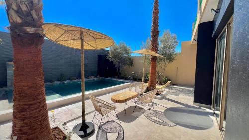 Aghouatim Villa | C3 Villa Prestige Atlas , Piscine Privée et Jardin Méditerranéen