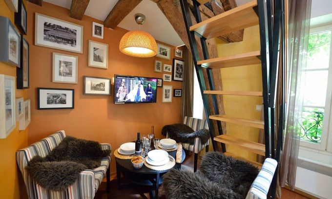3rd Arrondissement Apartment | C3DD Strolling