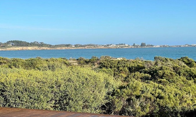 Waterhouse House | C4 Miles Beach Shack
