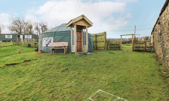 Pont-ar-gothi Cottage | Cabin ∙ 1 bedroom ∙ 5 guests