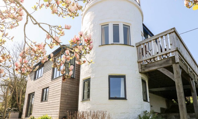 Gillan Cottage | Cabin ∙ 4 bedrooms ∙ 8 guests