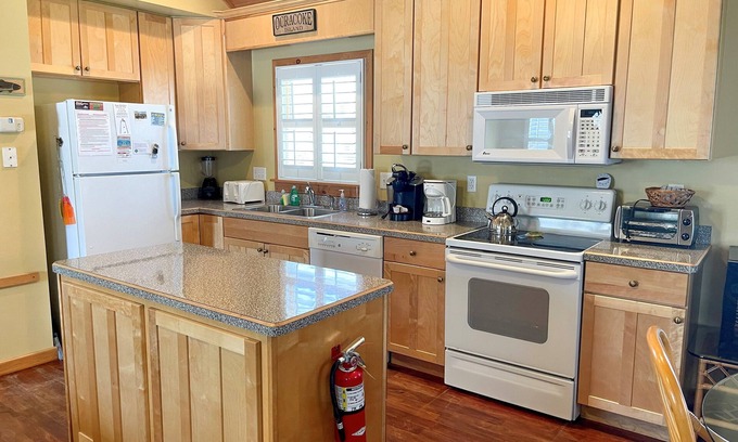 Ocracoke Condo | Cabana I: Perfect getaway for two that offers a shared pool.