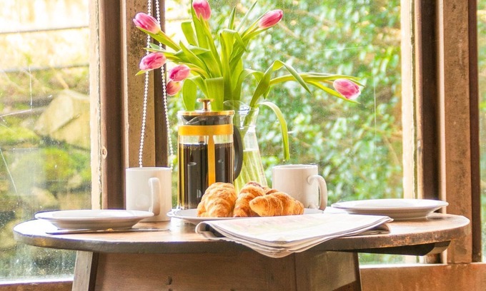 Rhoscolyn Cottage | Cabbage Patch - sleeps 2 guests in 1 bedroom