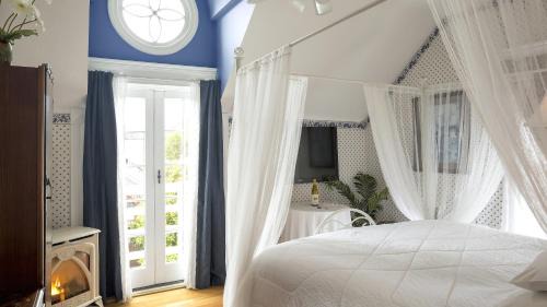 Napa Bed & Breakfast | Cabernet House, an Old World Inn