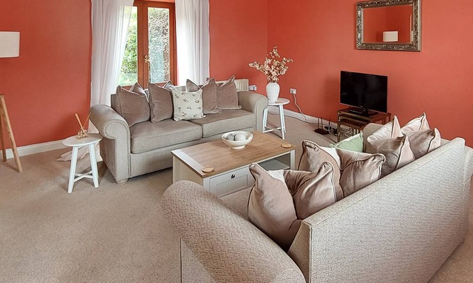 Berwick-upon-Tweed Cottage | Cabin ∙ 1 bedroom ∙ 2 guests