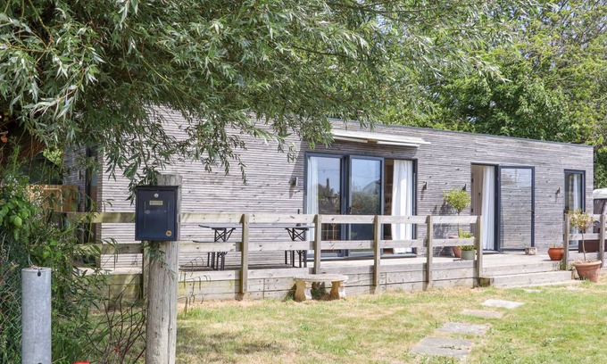Icklesham Cottage | Cabin ∙ 1 bedroom ∙ 2 guests
