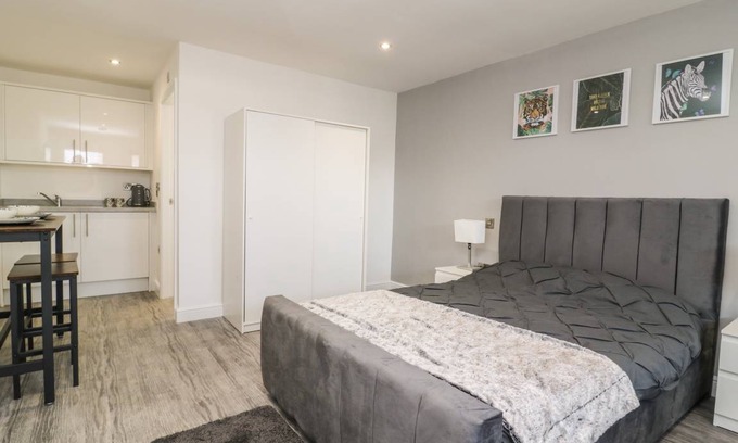 West Heslerton Cottage | Cabin ∙ 1 bedroom ∙ 2 guests