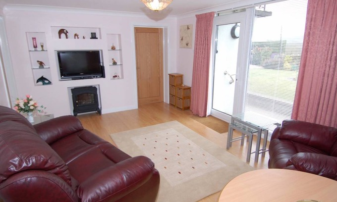 Kingskerswell Cottage | Cabin ∙ 1 bedroom ∙ 2 guests