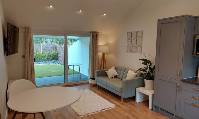 Liverton Cottage | Cabin ∙ 1 bedroom ∙ 2 guests