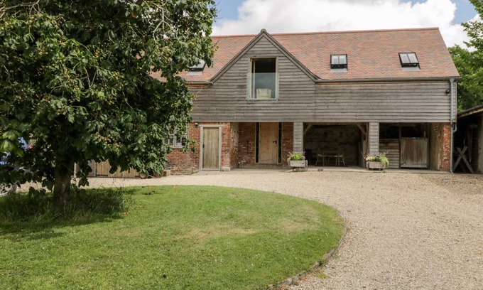 Warminster Cottage | Cabin ∙ 1 bedroom ∙ 2 guests