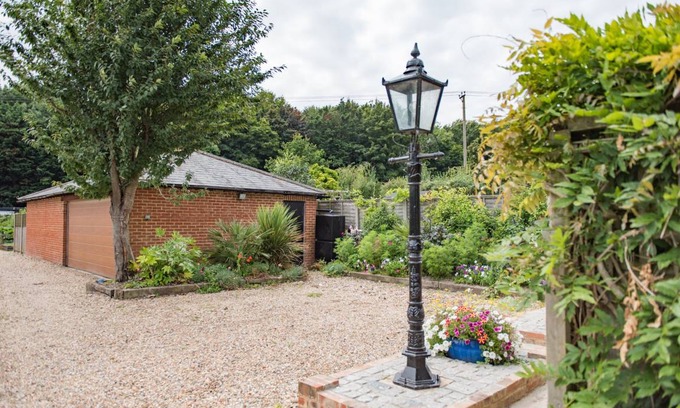 Stodmarsh Cottage | Cabin ∙ 1 bedroom ∙ 2 guests