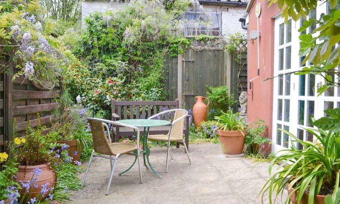 Aylsham Cottage | Cabin ∙ 1 bedroom ∙ 2 guests