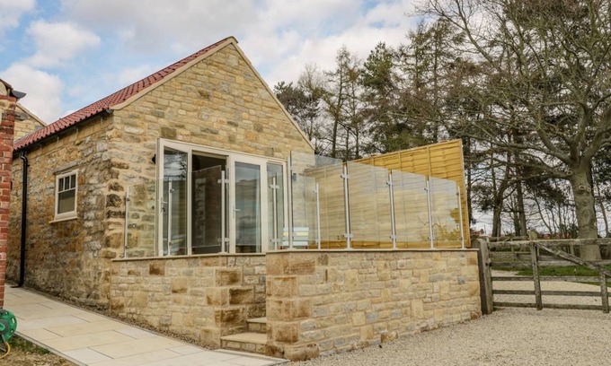Nawton Cottage | Cabin ∙ 1 bedroom ∙ 2 guests