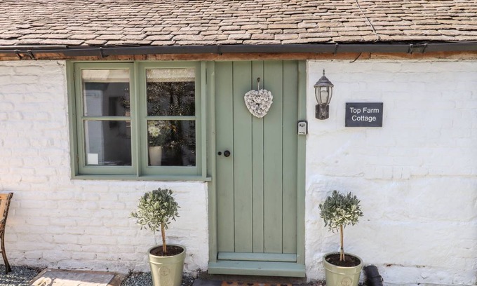 Felton Cottage | Cabin ∙ 1 bedroom ∙ 2 guests