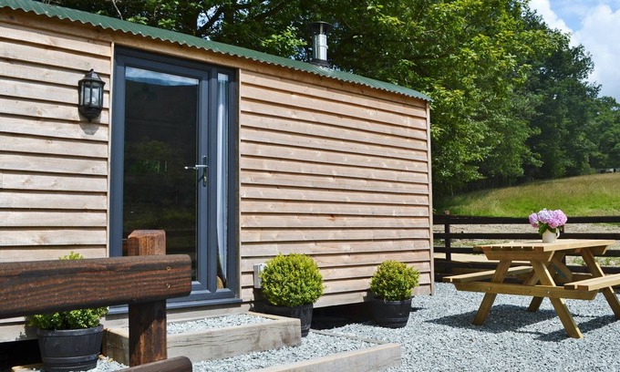 Mawddwy Cottage | Cabin ∙ 1 bedroom ∙ 2 guests