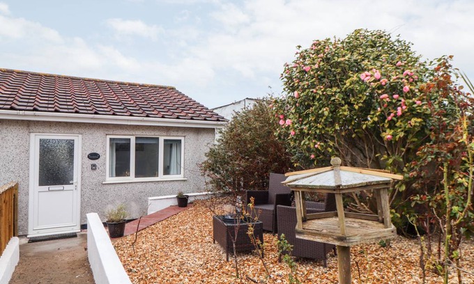 Camborne Cottage | Cabin ∙ 1 bedroom ∙ 2 guests