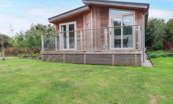 Dobwalls Cottage | Cabin ∙ 1 bedroom ∙ 2 guests