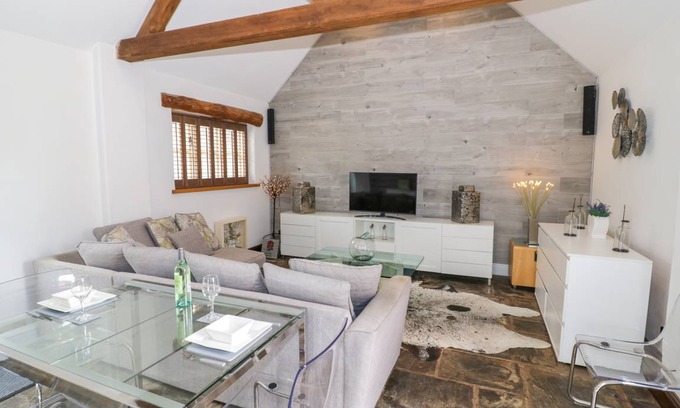 Ettington Cottage | Cabin ∙ 1 bedroom ∙ 2 guests