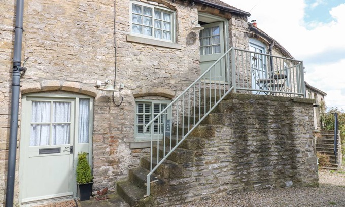 Middleham Cottage | Cabin ∙ 1 bedroom ∙ 2 guests