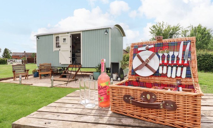 Woodhall Spa Cottage | Cabin ∙ 1 bedroom ∙ 2 guests