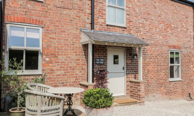 South Ferriby Cottage | Cabin ∙ 1 bedroom ∙ 2 guests