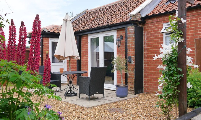 King's Lynn Cottage | Cabin ∙ 1 bedroom ∙ 2 guests