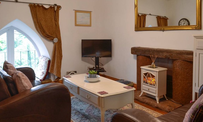 Gretna Cottage | Cabin ∙ 1 bedroom ∙ 2 guests