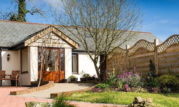 Holsworthy Cottage | Cabin ∙ 1 bedroom ∙ 2 guests