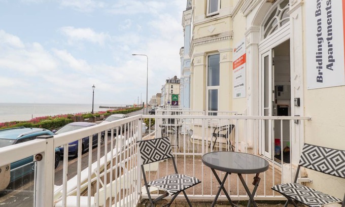 Bridlington Old Town Cottage | Cabin ∙ 1 bedroom ∙ 2 guests