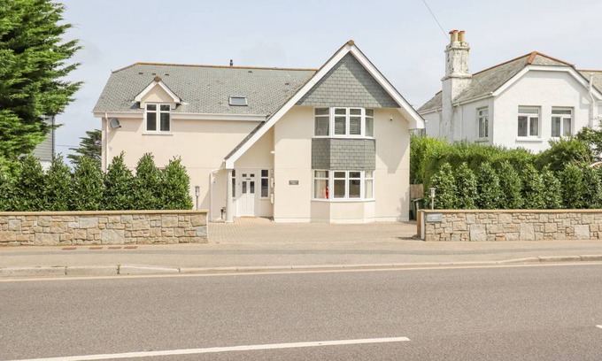 Carbis Bay Cottage | Cabin ∙ 1 bedroom ∙ 2 guests