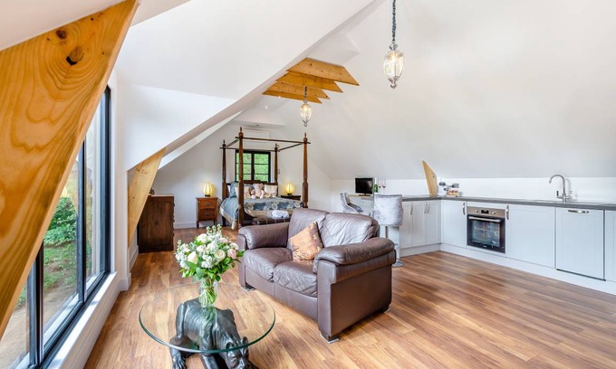 Harrietsham Cottage | Cabin ∙ 1 bedroom ∙ 2 guests