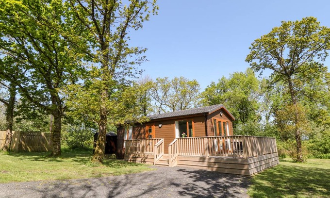 Black Torrington Cottage | Cabin ∙ 1 bedroom ∙ 2 guests