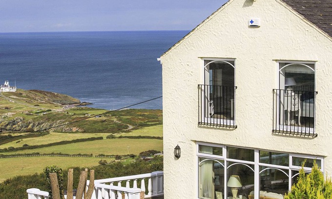 Llaneilian Cottage | Cabin ∙ 1 bedroom ∙ 2 guests