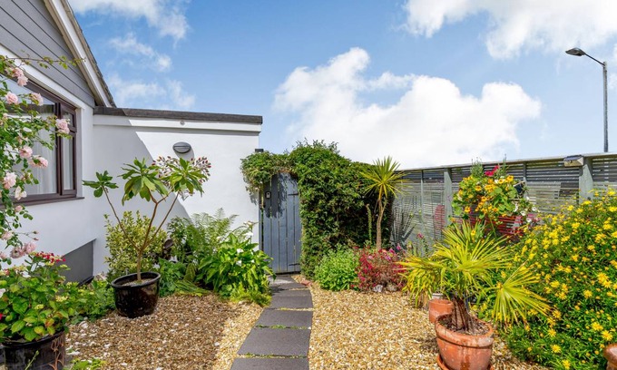 Tywardreath Cottage | Cabin ∙ 1 bedroom ∙ 4 guests