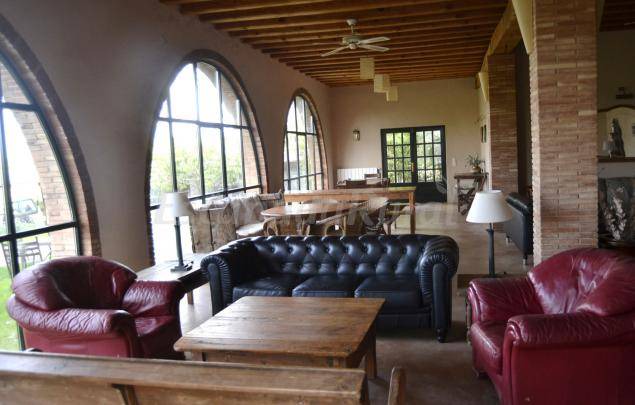 Bascara Cottage | Cabin ∙ 10 bedrooms ∙ 30 guests
