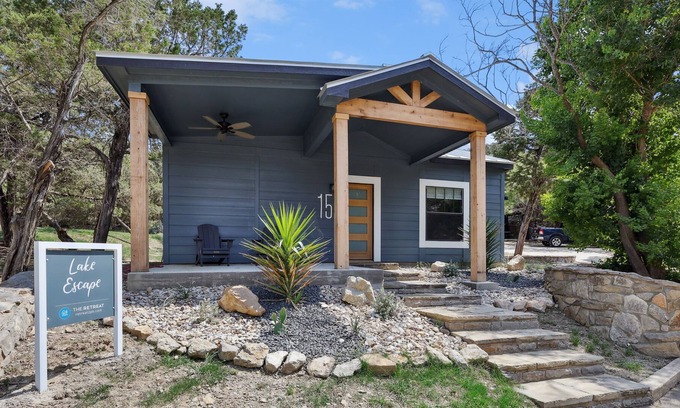 Graford Cabin | Cabin 15: The Lake Escape