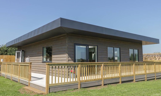 Arnold Cottage | Cabin ∙ 2 bedrooms ∙ 4 guests